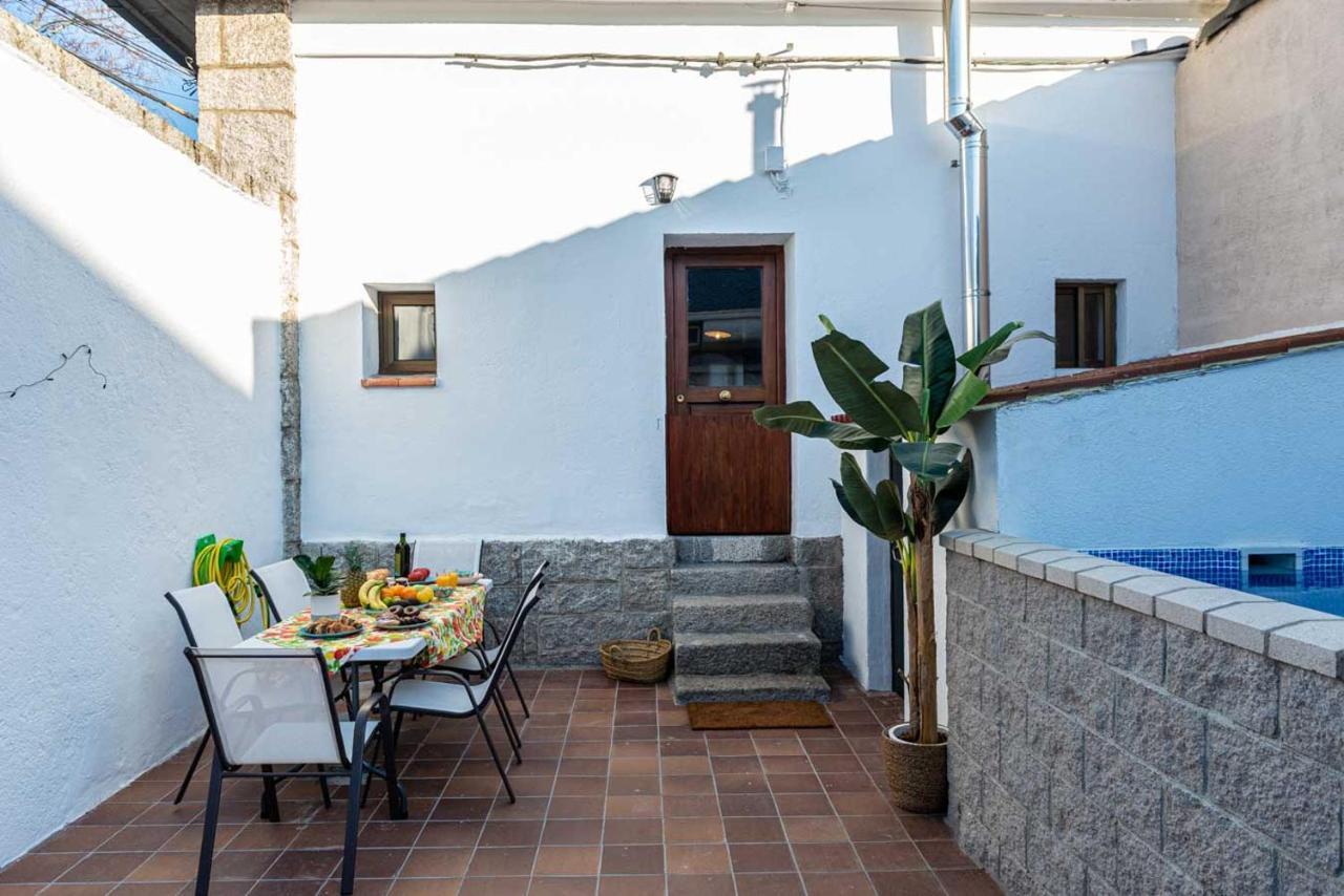 Casa Rural Valsain Lodge La Pradera de Navalhorno Exterior photo